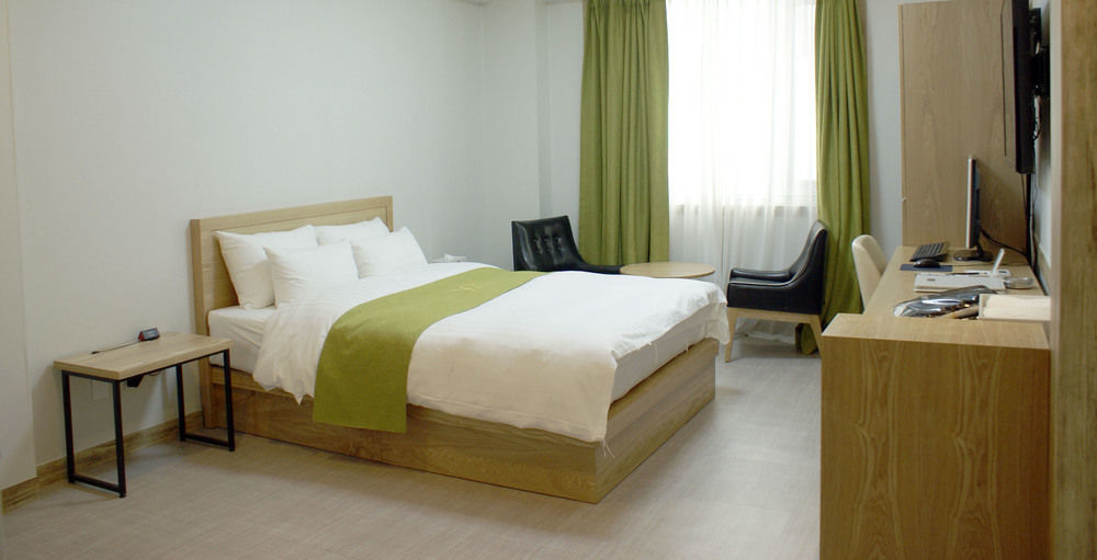 Y Ocean Hotel Yeosu Bagian luar foto