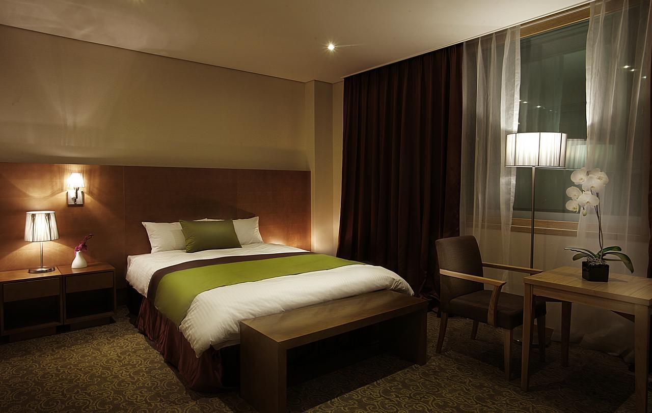 Y Ocean Hotel Yeosu Ruang foto