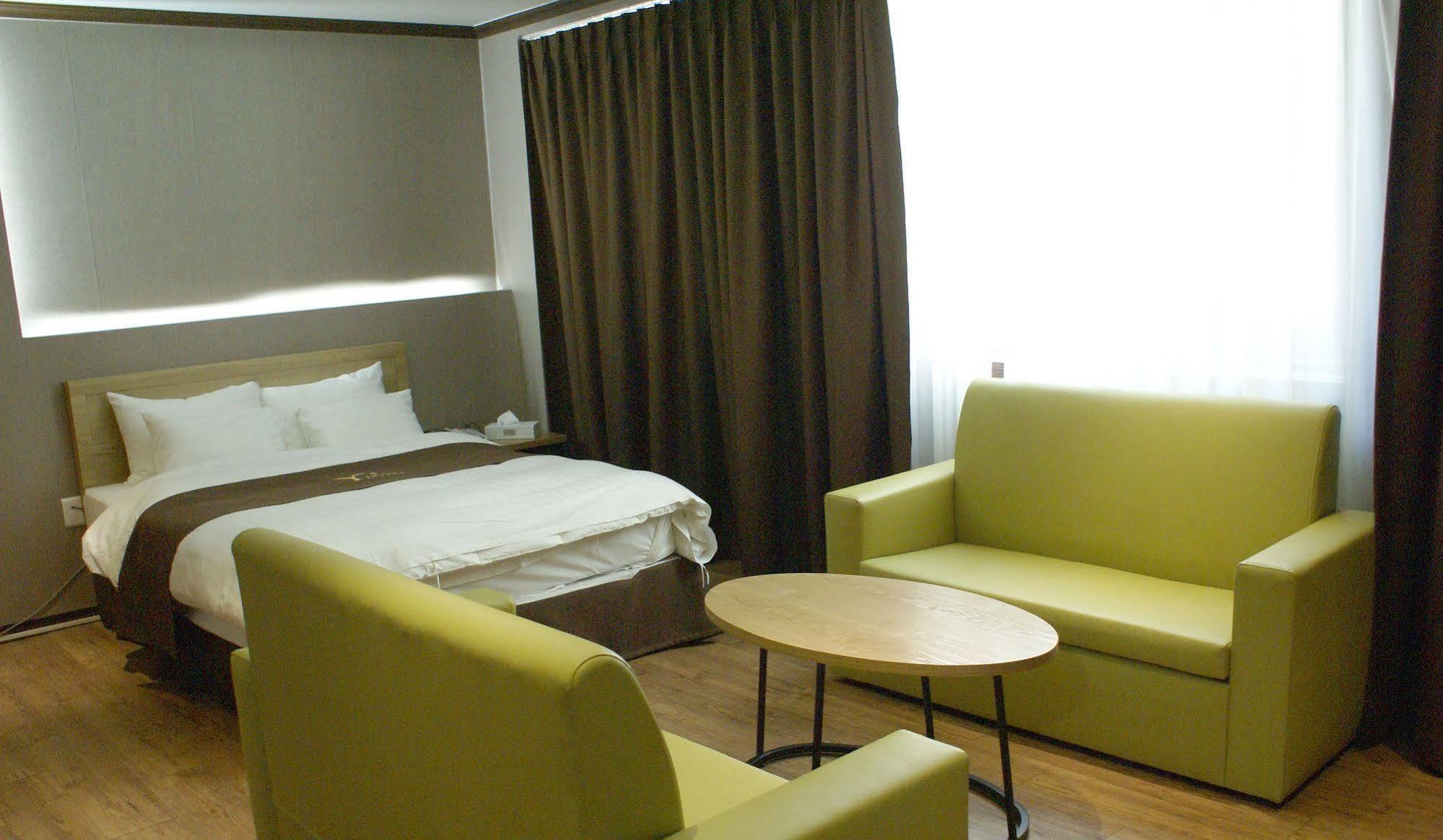 Y Ocean Hotel Yeosu Bagian luar foto